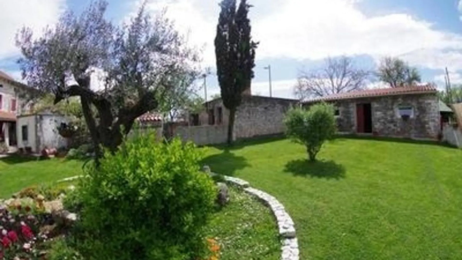 Ferienwohnung In Malerischem Istrischen Dorf Skitača Apartman